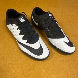 Nike MercurialX Finale IC - White/Black/White